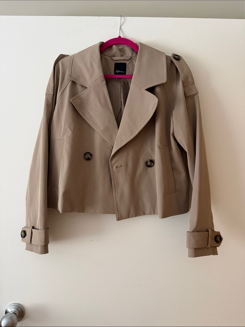 Reitmans NWOT Cropped Trench Coat - Taupe
